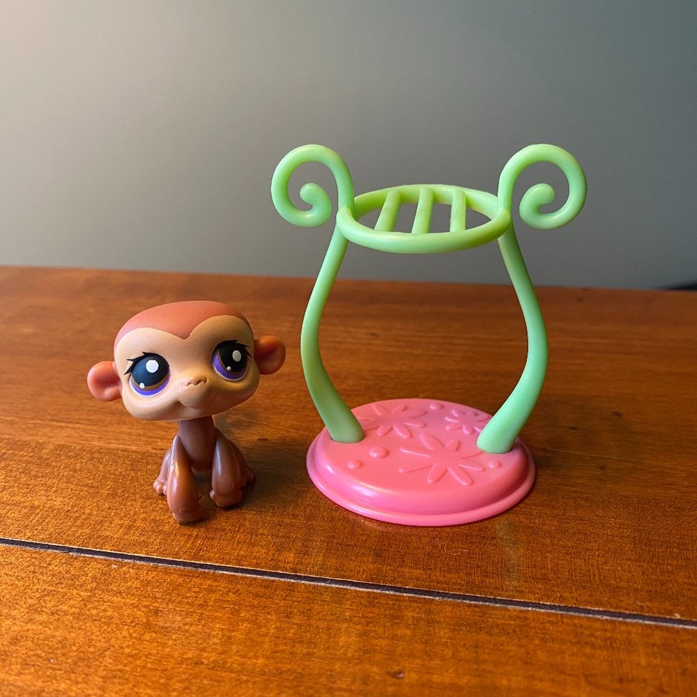 Littlest Pet Shop - Monkey #56 + Stand